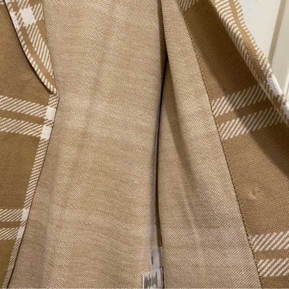 Ann Klein Women’s Notched Plain Cardigan - Picture 5 of 6